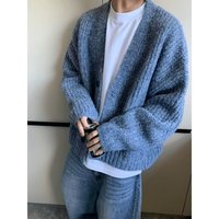 Einfarbiger Polyester-Strickpullover für Herren, großer V-Ausschnitt, Cardigan, normale Ärmel, lockere Passform, atmungsaktiv, für den Winter, High-End-Stil, trendig