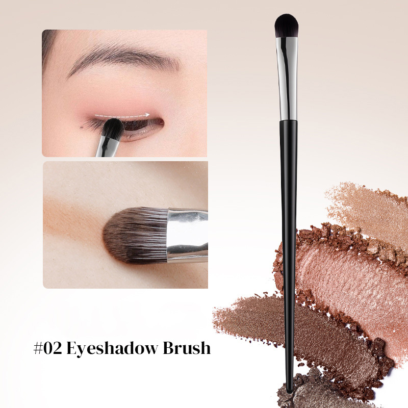 02 Pennello per ombretto