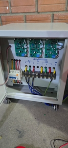 منظم جهد من النوع المؤازر 15KVA AC V من ثلاث مراحل SBW مثبت الجهد الصناعي <span class=keywords><strong>Avr</strong></span> - Product Image 3