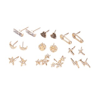 Juego de 9 Pares de Aretes de Moda con Cristales de Imitación, Estrella, Luna, Corazón y Cruz, Joyería para Mujer - Product Image 3