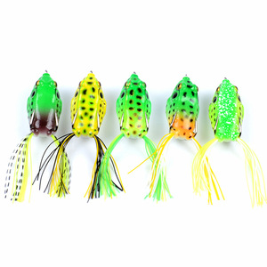 Señuelo <span class=keywords><strong>de</strong></span> rana <span class=keywords><strong>de</strong></span> goma suave realista con doble anzuelo, sin atascos, para pesca <span class=keywords><strong>de</strong></span> superficie <span class=keywords><strong>de</strong></span> pez cabeza <span class=keywords><strong>de</strong></span> serpiente en agua dulce - Product Image 2