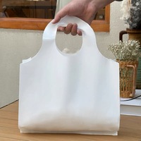 Sacs pour chemises habillées en plastique imprimés personnalisés avec poignées de poinçonnage Sacs pour couvertures de vêtements