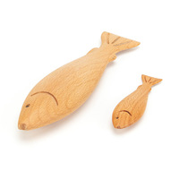 Ornement de bureau en bois massif en forme de poisson avec pendentif poignée de porte en bois de hêtre usiné CNC pour pièces en bois