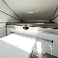 Camper de luxe fiable et pliable en alliage d'aluminium étanche pour pick-up, avec panneaux solaires intégrés au toit relevable et couchage confortable
