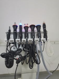 Appareil multifonctionnel 8 en 1 pour hydradermabrasion, jet d'oxygène, peeling, élimination des points noirs pour une routine de soin quotidienne de la peau - Product Image 6