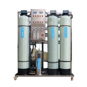 Système de purification <span class=keywords><strong>d</strong></span>'<span class=keywords><strong>eau</strong></span> RO industriel automatique 1 TPH avec contrôle PLC, pompe à faible <span class=keywords><strong>entretien</strong></span>, machine de filtration par osmose inverse 1000 LPH, petite taille - Product Image 1