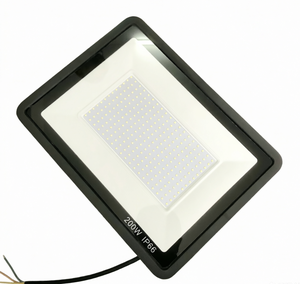ไฟสปอร์ตไลท์ LED กำลังสูง 200W มาตรฐาน IP66 แสงขาว 6000K โครงสร้างอะลูมิเนียม เหมาะสำหรับสนามกีฬา สนามบาสเกตบอล <span class=keywords><strong>Dialux</strong></span> - Product Image 3