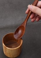 Cuillère en bois simple et élégante pour boissons, soupes et desserts – Vente en gros