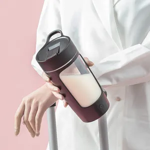 Nhỏ MOQ Xách Tay 650ML Logo Có Sẵn Điện Shaker Với Cửa Sổ Rõ Ràng Protein Mạnh Mẽ Chai Shaker Cho Phòng Tập Thể Dục Shake Chai