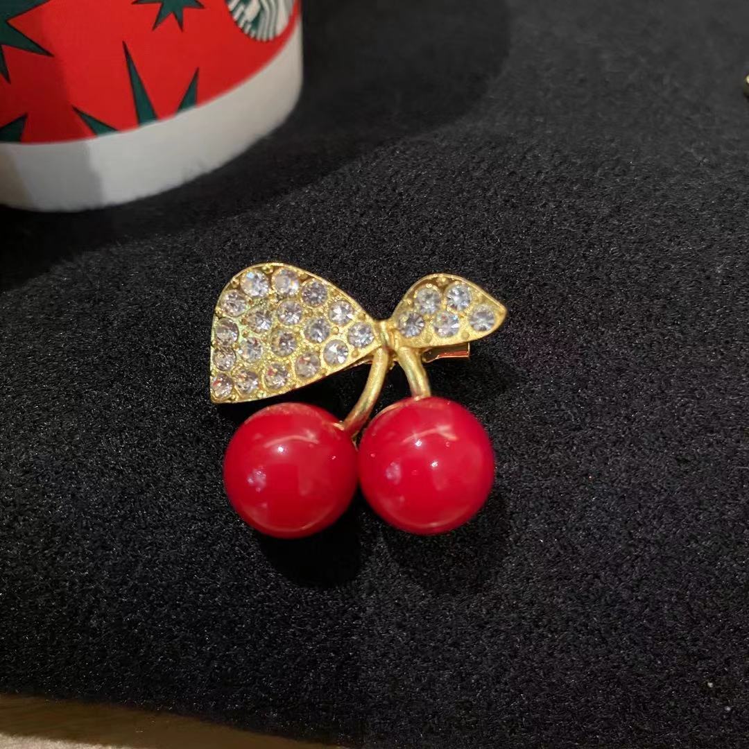 Cute Cherry Brooch - High-End Corsage Pin Diamond Drop Oil Brooch