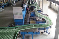 Machine de palettisation automatique intelligente à servo-moteur avancée pour bouteilles en verre avec motifs d'empilage réglables