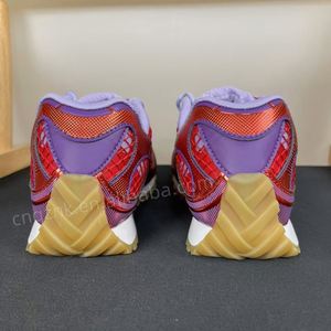 รองเท้าผ้าใบแฟชั่นสปอร์ตคุณภาพสูง ดีไซน์ทันสมัย เหมาะสำหรับเดินเล่น ปิดหัวรองเท้า ป้องกันการลื่น  แบบผูกเชือก เพิ่มความสูง - Product Image 5