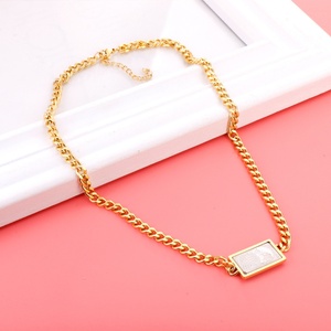 Collar con Colgante de Cadena Cubana, Diseño Nuevo y Popular del 2022, en Acero Inoxidable con Baño de Oro de 18k - Product Image 6