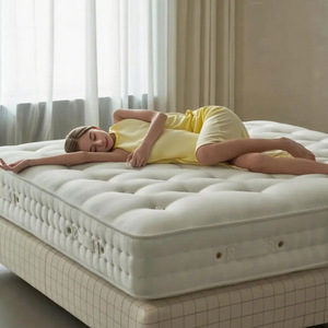 Matelas en crin de cheval fait main, 20 cm d'épaisseur, ressorts ensachés, fermeté moyenne, matelas familial, utilisation pour enfant - Product Image 1