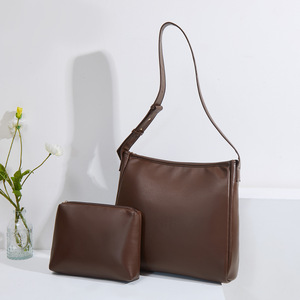 <span class=keywords><strong>Trousse</strong></span> de Toilette Unisexe <span class=keywords><strong>Grande</strong></span> Capacité <span class=keywords><strong>en</strong></span> PU Écologique avec Fermeture Éclair Vintage – Cadeau d'Anniversaire pour Soins Masculins - Product Image 3