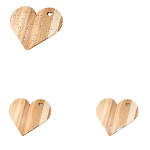 Tabla de cortar de madera de acacia en forma de corazón para regalo del Día de la Madre, decoración de mesa, plato para servir carne, pizza y queso - Product Image 1