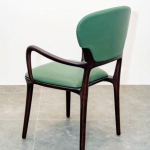 Chaise de salle à manger en bois massif de luxe avec siège rembourré en tissu, design ergonomique pour la maison, la salle à manger, le restaurant, l'hôtel PISANO - Product Image 3