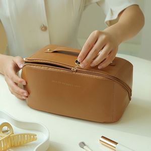 Travel <b>Toiletry</b> Bag Large Capacity Cosmetic Bag PU Leather Multifunctional <b>Storage</b> Makeup Bag - Product Image 1
