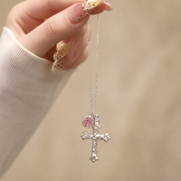 Collier pendentif croix gothique, collier ras du cou à franges multicouches pour femmes, style grunge audacieux