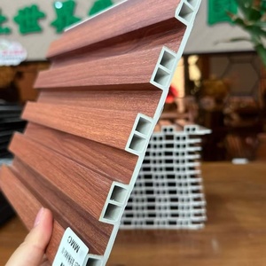 Panel de Pared WPC con Diseño de <span class=keywords><strong>Madera</strong></span>, Tablero de Pared WPC que Imita la <span class=keywords><strong>Madera</strong></span>, Decoración de Interiores - Product Image 1
