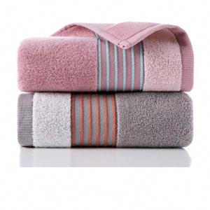 Juego de Toallas Rayadas de 6 Piezas Casa Copenhagen He She, Azul Polvoriento + Rosa, 550 GSM, 2 Toallas de Baño, 2 Toallas de Mano, 2 Toallitas, Algodón Egipcio - Product Image 4