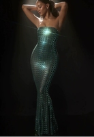 Magnifique robe amincissante scintillante en strass robe longue à bretelles pour banquet et fête annuelle En stock