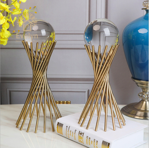 Bola de Cristal Decorativa de Lujo para el Hogar con Base de Metal, Diseño Flexible de Edificios de Guangzhou, Venta al por Mayor - Product Image 4