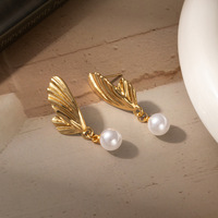Anting Mutiara Berongga Motif Bunga Terlaris untuk Wanita, Anting Stud Kupu-kupu Bentuk Kipas dari Baja Titanium
