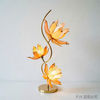 Lampe de table à 3 têtes en forme de lotus doré, nouveau style chinois, lampe de chevet LED créative en verre, lampe de bureau lotus, lampe d'ambiance pour la maison