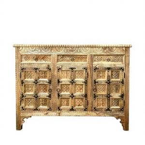 Armoire de rangement extensible moderne de luxe en bois massif blanc, personnalisable, pour salon et usage scolaire, avec finitions en laiton - Product Image 1