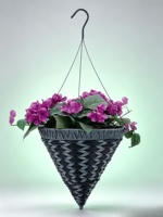 Panier suspendu Carol gris foncé aspect osier style américain sculpté à la main avec crochet métallique et doublure en plastique pour jardin extérieur