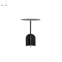 Mesa Auxiliar Circular Minimalista, Elegante Mesa de Centro Pequeña, Mesa Auxiliar de Estilo Industrial Moderno para Sala de Estar de Apartamento
