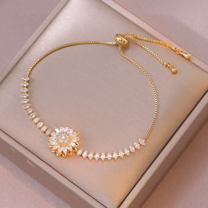 Set di Gioielli Girasole Rotante in Rame Jeutelis <span class=keywords><strong>per</strong></span> Donna, <span class=keywords><strong>Collana</strong></span> con Ciondolo Girevole, Orecchini, Bracciale e Anello, Regalo <span class=keywords><strong>per</strong></span> <span class=keywords><strong>Lei</strong></span> - Product Image 3