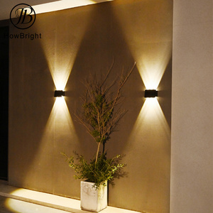 Yard 4 W IP54 su geçirmez aydınlatmalar için Modern açık bahçe ledi güneş enerjili hareket sensörü sensör yukarı aşağı duvar lambası - Product Image 1