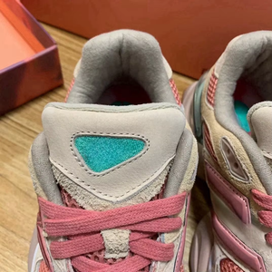 Sneakers de sport pour hommes de qualité supérieure 9060, respirantes, légères pour la course à pied, design célèbre avec un confort inégalé, qualité supérieure - Product Image 4