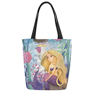 Sac fourre-tout magique avec motif de princesse sirène de conte de fées nageant avec un dauphin et une queue scintillante - Product Image 1
