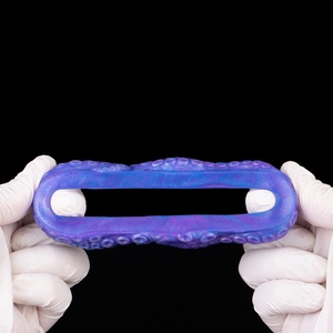 YOCY Nuevo Anillo de Silicona con Forma de Tentáculo de Pulpo para Hombres y Parejas. Anillo en C de Fantasía con Textura Única, Juguetes Eróticos al por Mayor - Product Image 4