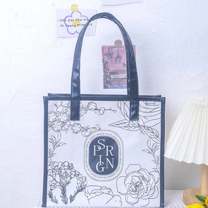 Sac à main portable pour femme en PVC et PU, sac de voyage et de plage, avec logo imprimé, imperméable, sac de courses pour femme - Product Image 1