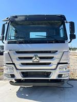 Camions de tracteur Sinotruk Howo 6x4 6x6 371hp 420hp 430hp LHD /RHD couleur en option économique avec remorque à benne basculante lourde