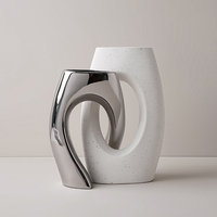 Élément de fleur de tube croisé en forme nordique vase blanc blanc ins style décoration maison salon vase à fleurs créatif