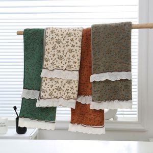 Ensemble de serviettes haut de gamme à motif floral, style pastoral romantique avec dentelle, douces et absorbantes, vente chaude en usine - Product Image 2
