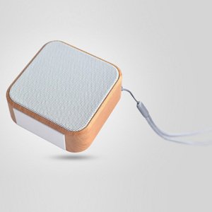 Venta caliente superior <span class=keywords><strong>A70</strong></span> de grano de madera portátil Mini Bluetooth altavoz Vintage altavoz inalámbrico con micrófono TF tarjeta FM Radio - Product Image 5