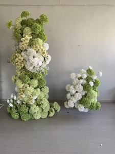 Arco di Fiori Artificiali Verde in Vendita, Sfondo di Rose per Decorazione Palco Matrimoniale - Product Image 3