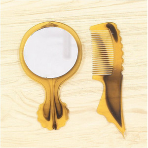 Juego de espejo y peine portátiles para maquillaje, espejo portátil pequeño con mango, artículo de un yuan, regalo gratis. - Product Image 3