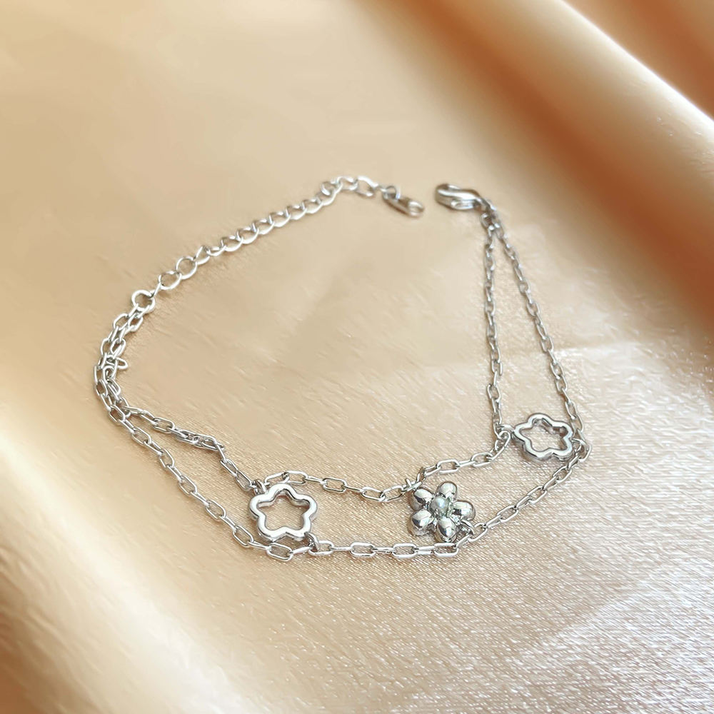 B769:สีเงิน