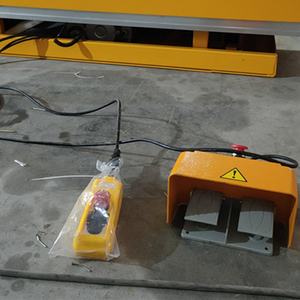 AC Powered 500KG 1000KG Elektrischer Scheren hub tisch mit Rollen - Product Image 3