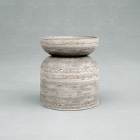 Table d'appoint en pierre stratifiée gris mat, forme empilable à deux volumes, en travertin brut poreux, table contemporaine en marbre neutre