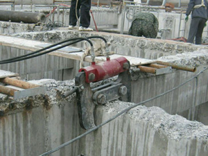 Pince hydraulique portable Pince de concassage à double cylindre de 30 tonnes pour dalles de ciment - Product Image 6