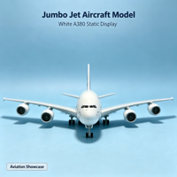 Maquette de jet géant Airbus A380 blanc avec quatre moteurs, train d'atterrissage et structure d'aile détaillée