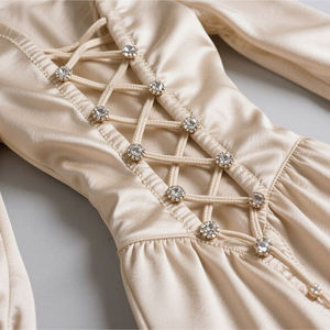 Elegante Vestido Largo de Satén con Mangas Abullonadas, Cuello Redondo, Estilo Tubo, para Eventos Formales, Diseño Ajustado con Lazo - Product Image 2